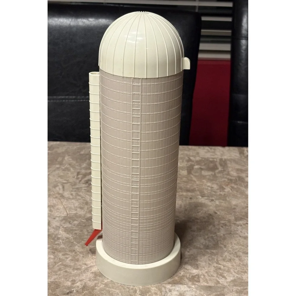 ERTL Farm Country Deluxe Farm Set Replacement Complete Corn Silo 1/64